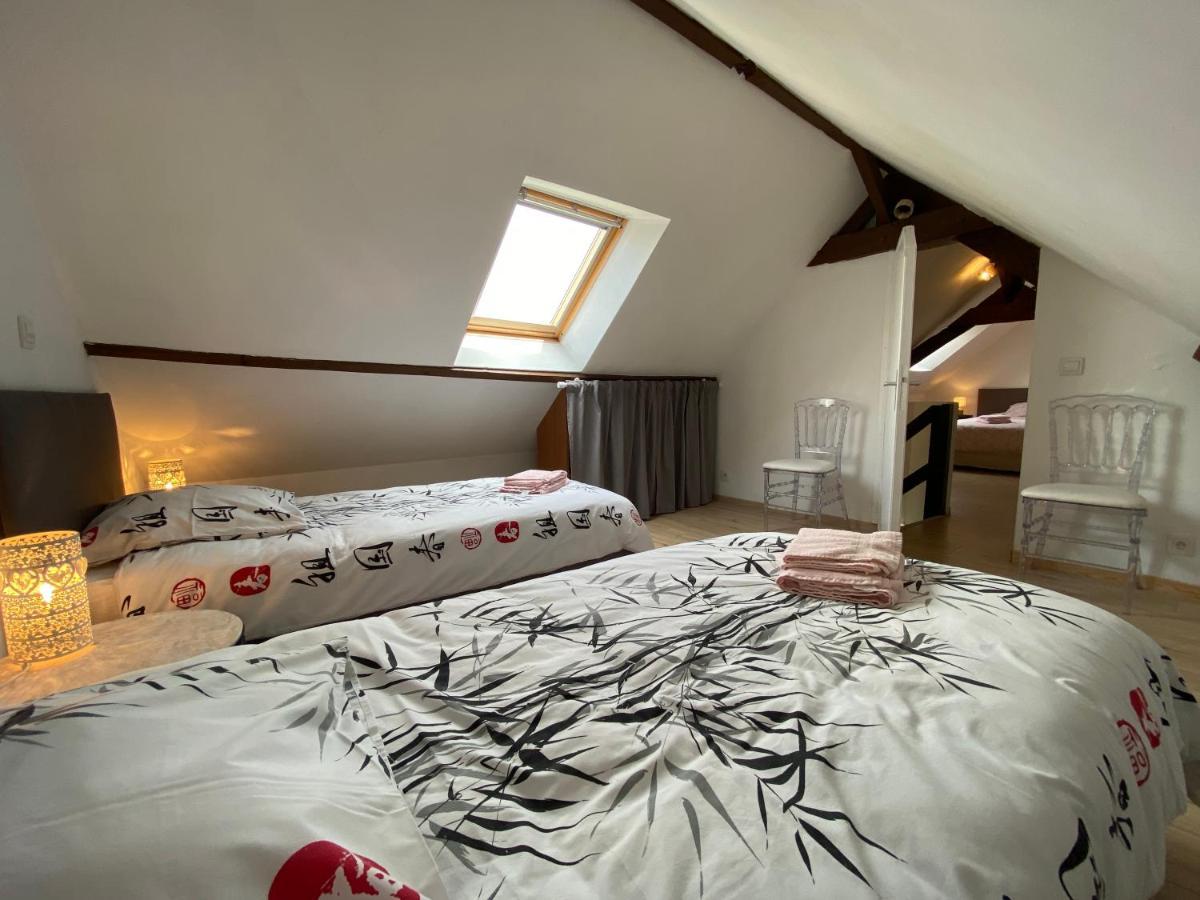 Petite Maison Dans La Prairie La Pellerine  Buitenkant foto